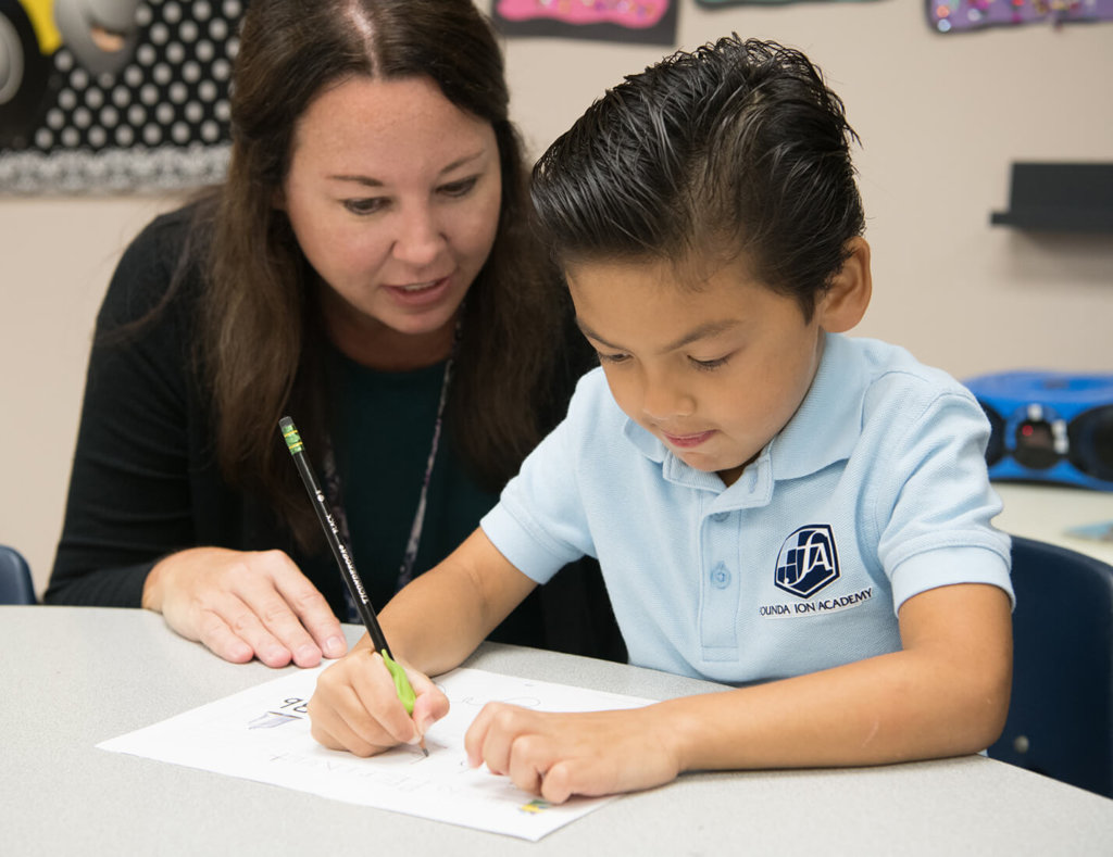 Teaching kid how to write