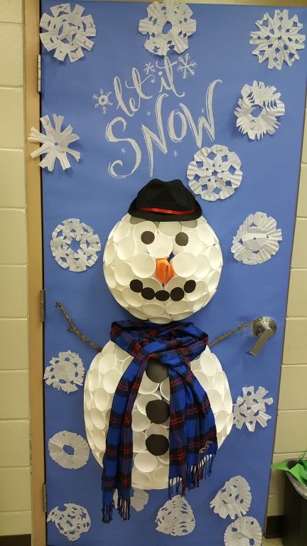 Christmas Door Decorating Contest | Foundation Academy