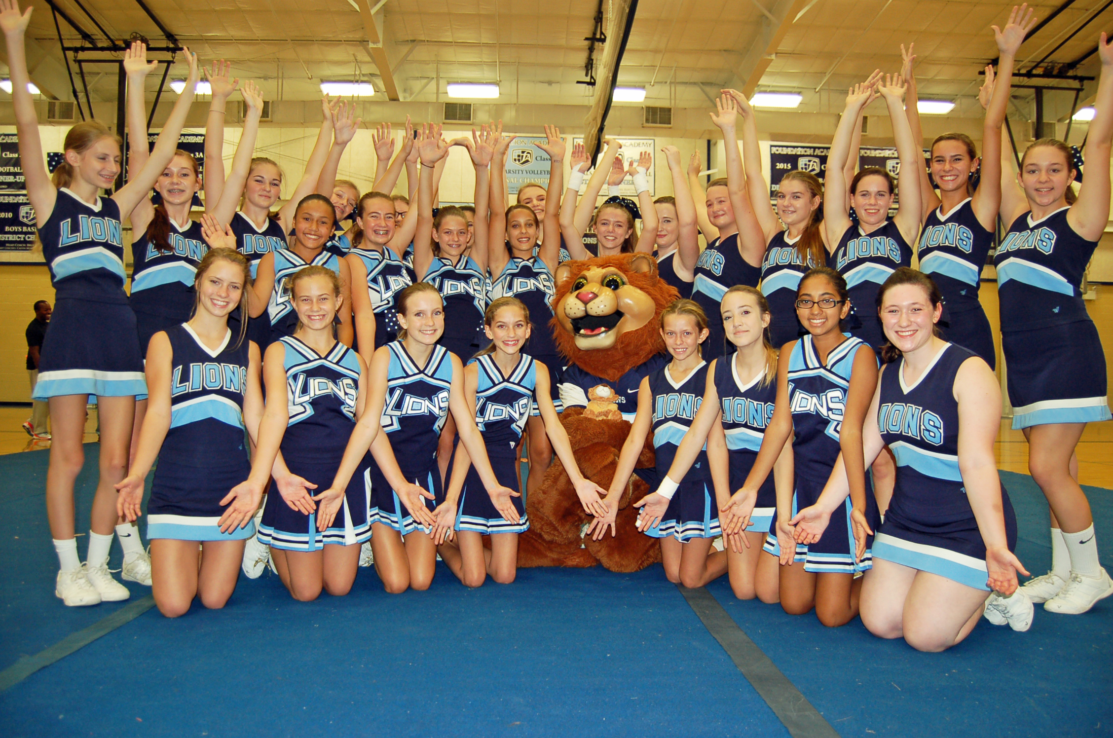 cheerleaders and mascot 1